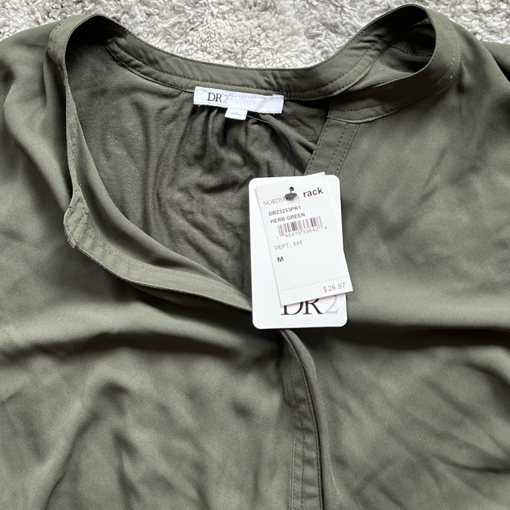 Green DR2 blouse NWT size M